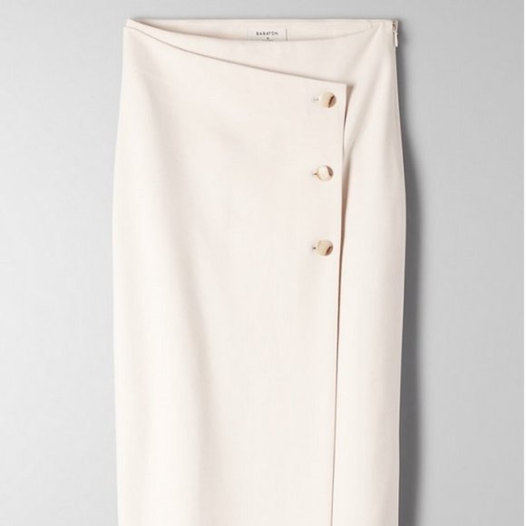 Aritzia Dresses & Skirts - Aritzia Babaton Billy Skirt